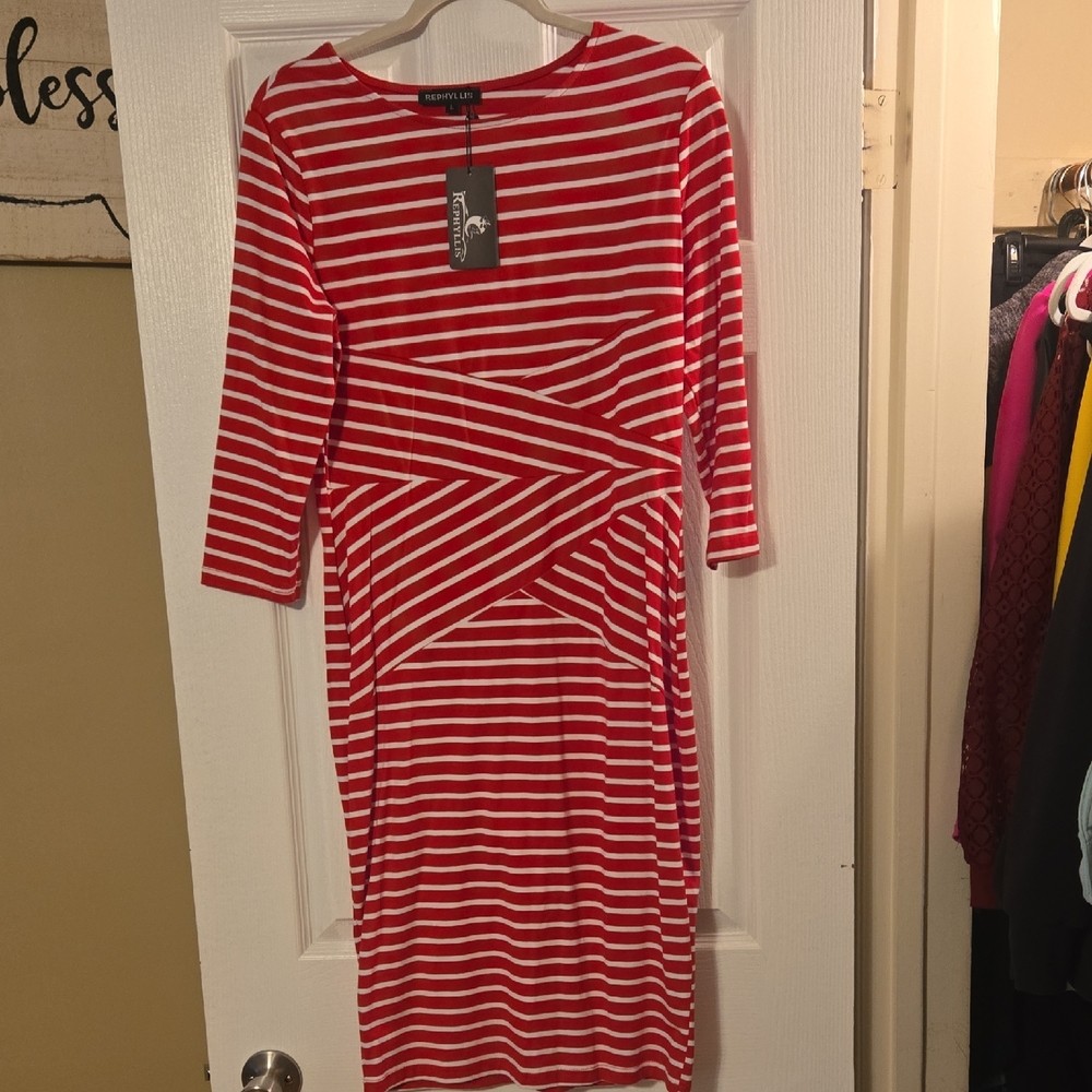 Elegant Red and White Striped Long Sleeve Dress
